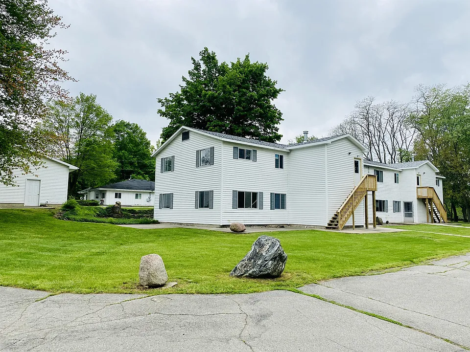 320 Austin Rd #10