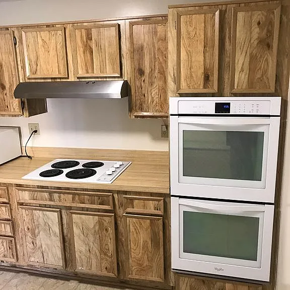 8350 Greensboro Dr #402 — Photo 4
