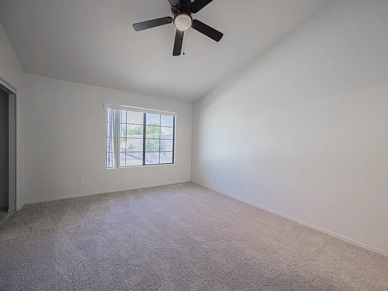 7801 N 44th Dr #1075 — Photo 9