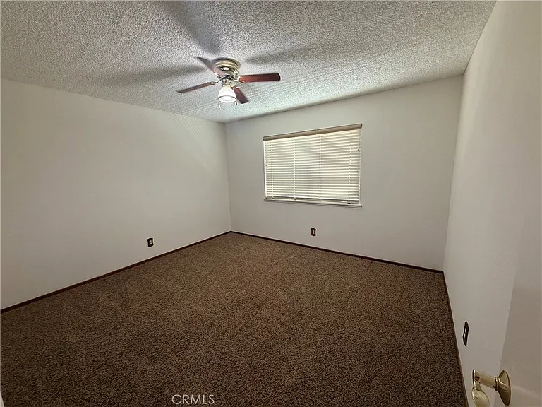 32105 Meadow Blossom Rd — Photo 12
