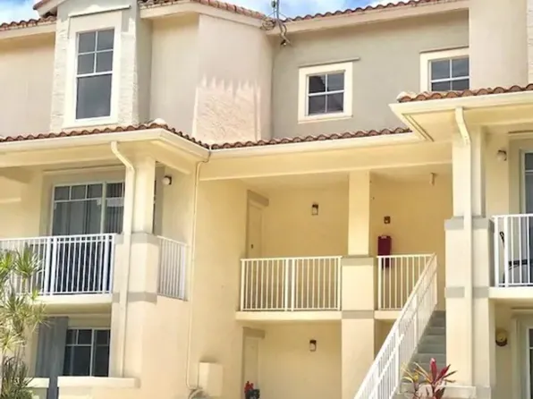 1136 Town Center Dr, Jupiter, FL