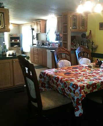 dining/kitchen