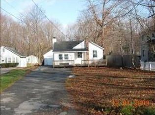 18 Bircher Ave, Poughkeepsie, NY 12601