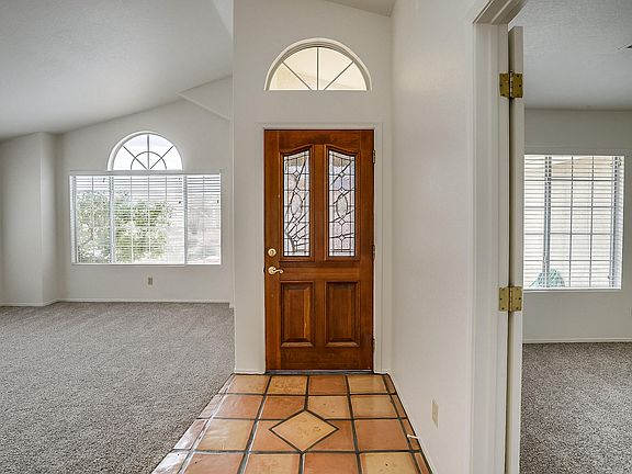 2nd image of 1687 W Sunridge Dr