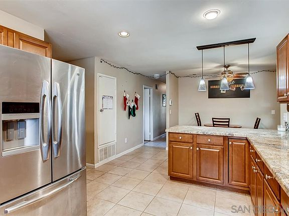 3rd image of 5142 Olvera Ave