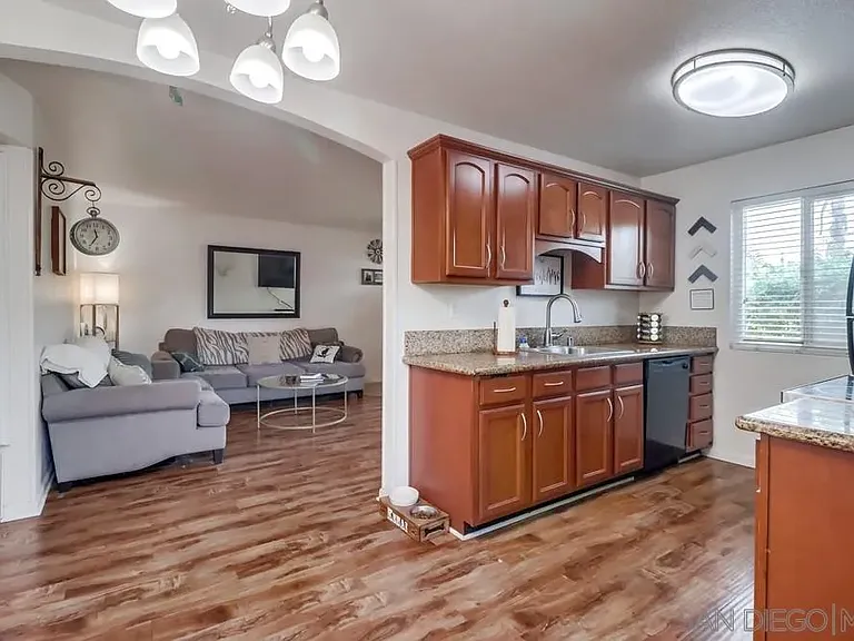 4473 Home Ave #1 — Photo 8