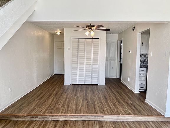5th image of 2308 Chapel Hill Ln