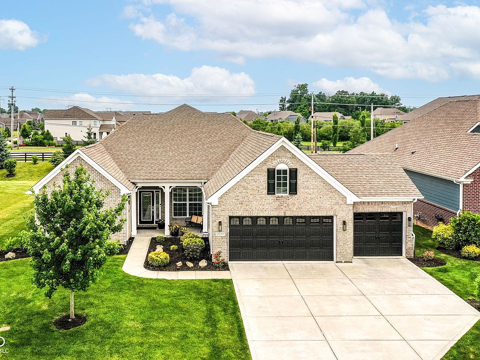 1st image of 15097 Thoroughbred Dr