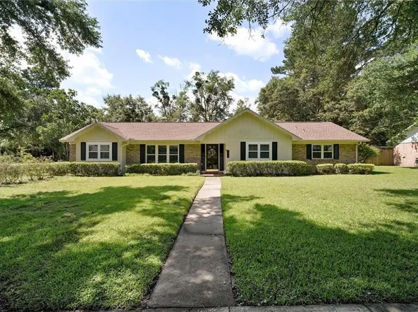 3701 Claridge Rd N, Mobile, AL 36608