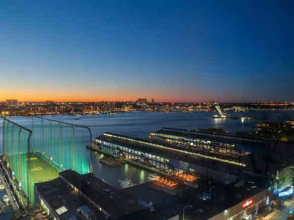 500 West 18th Street image 25 of 26