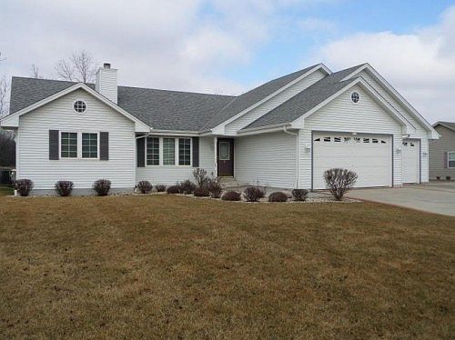 1st image of 8153 S Wynona Dr