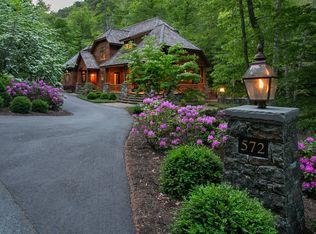 572 Sugar Creek Holw, White Sulphur Springs, WV 24986