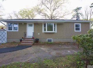 432 Islip Ave, Islip, NY 11751