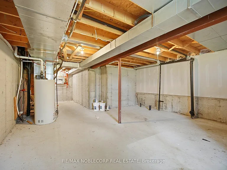 20 Peartree Ct — Photo 35
