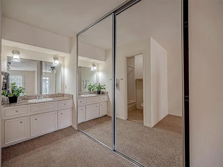 10607 Silkwood Dr — Photo 34