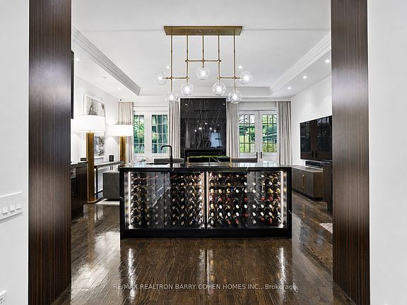 4th image of 117 Scollard St
