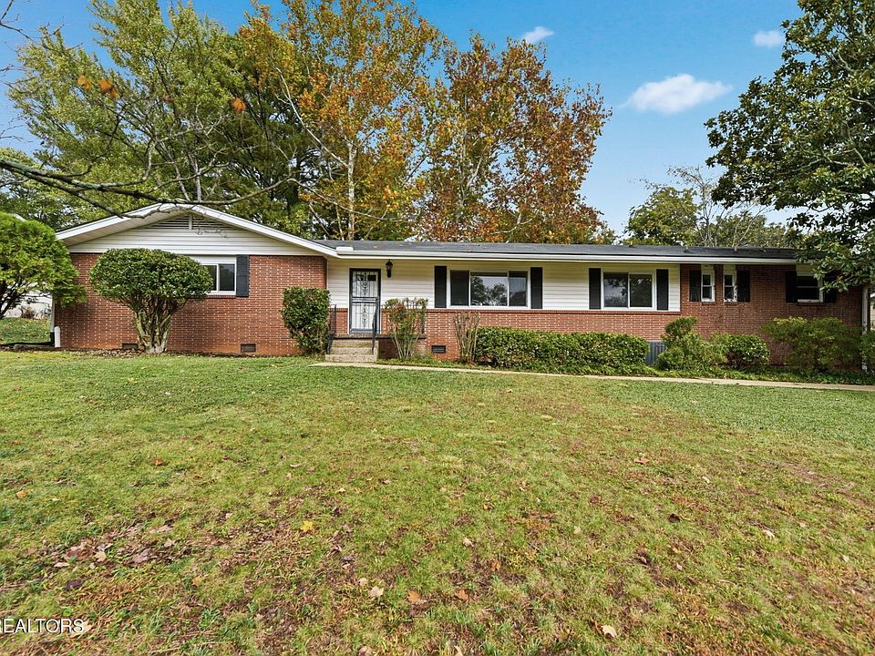 1st image of 8013 Bennington Dr