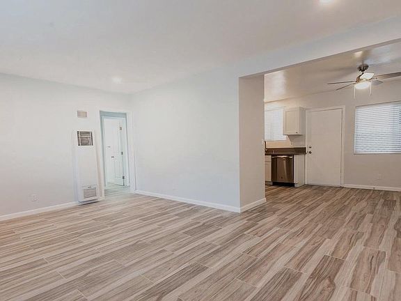 4th image of 423 E Elmwood Ave APT A