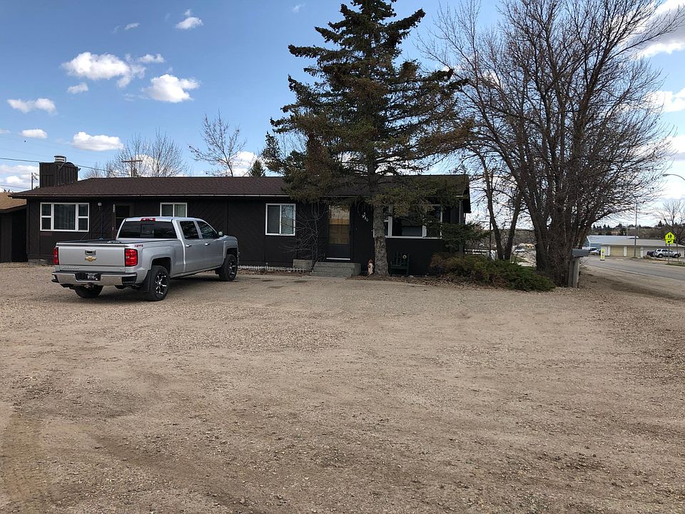 2nd image of 930 Oilfield Ave
