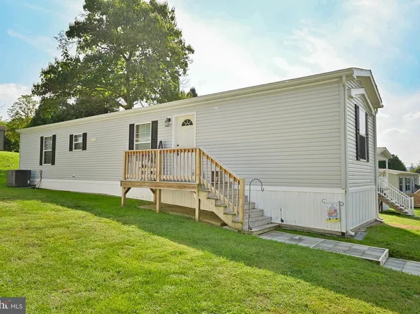3 Ponderosa Ln, New Providence, PA 17560