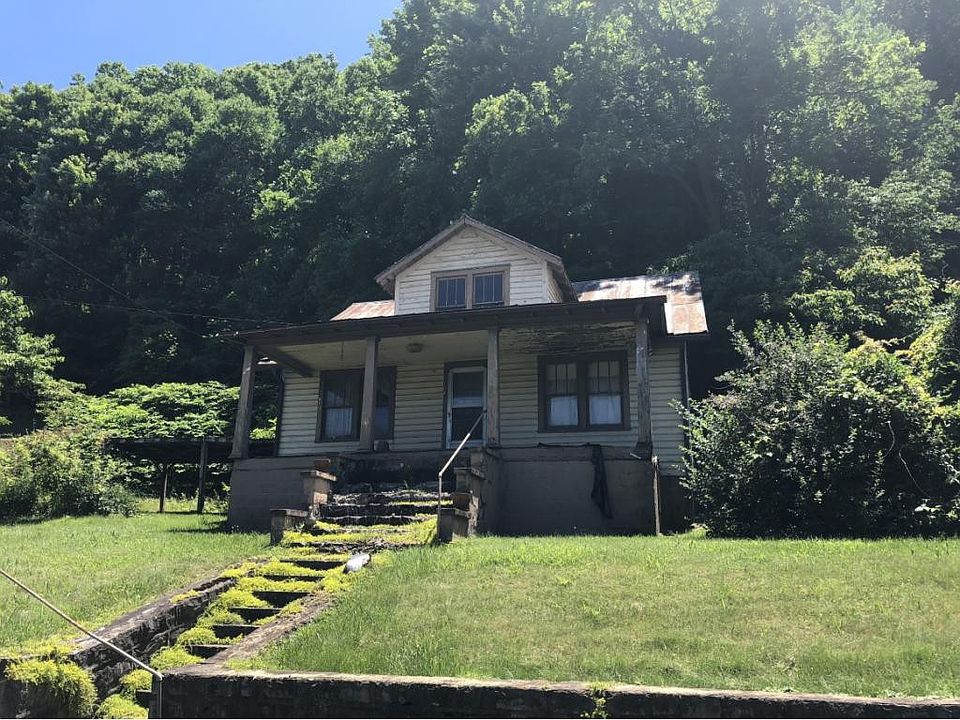 1st image of 138 Kentucky Ave SE