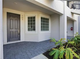 11841 Venetian Lagoon Dr, Fort Myers, FL