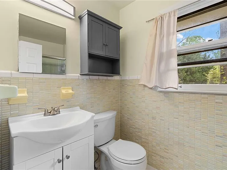 274 Land O Lakes Ct NE — Photo 26
