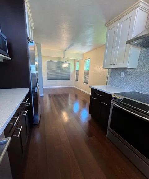 700 Winstead Ct — Photo 4