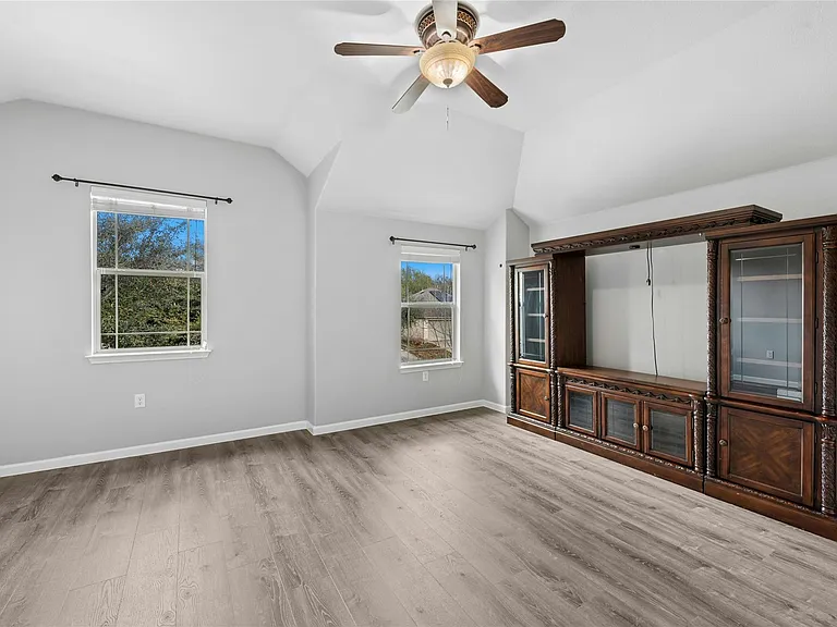 5929 Abby Ann Ln — Photo 14