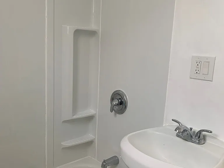 381 Lanza Ave #4 — Photo 10