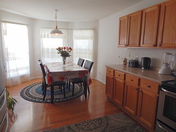 Kitchen and eat in Kitchen