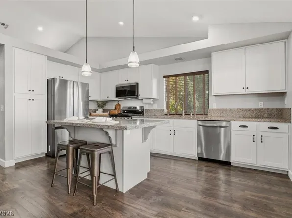 5528 Rock Creek Ln, Las Vegas, NV 89130