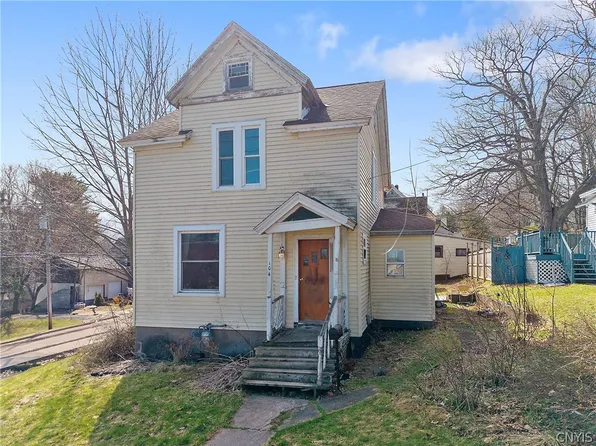 104 E Oneida St, Oswego, NY 13126