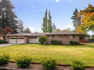 3170 Raleighwood Ave, Springfield, OR 97477