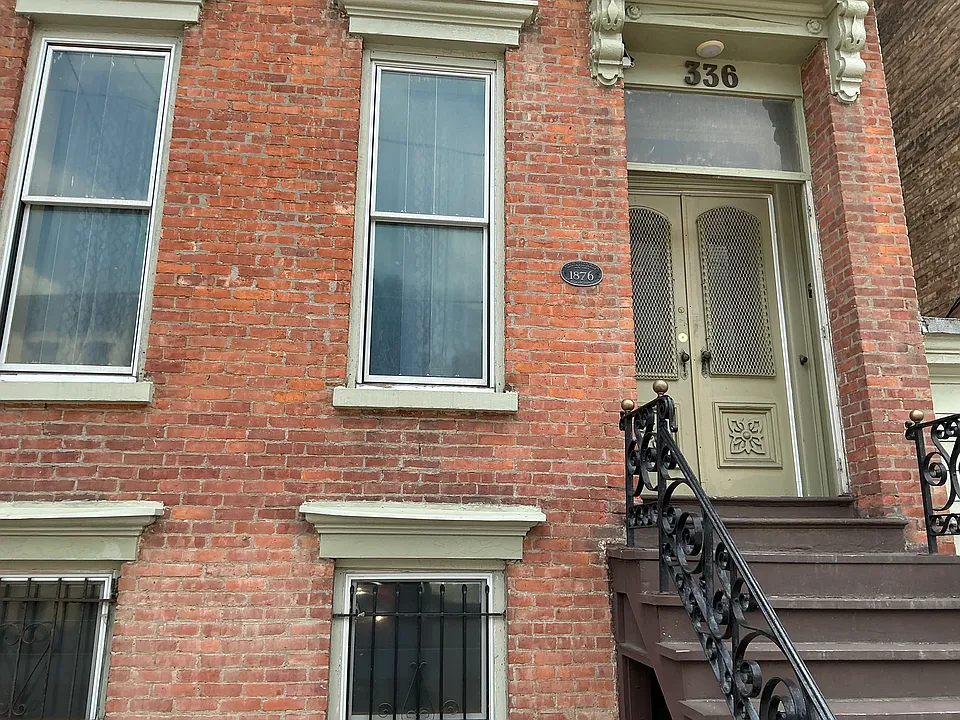 336 Clinton Ave #1