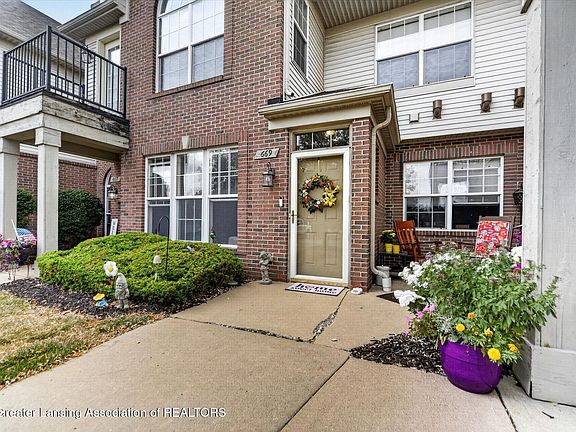 2nd image of 669 Worthington Dr