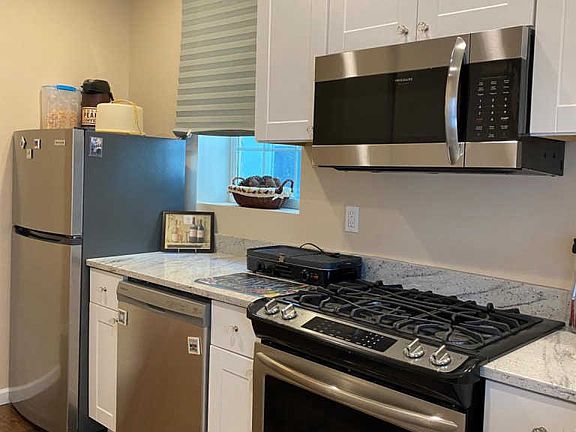 4th image of 1703 W 8th St