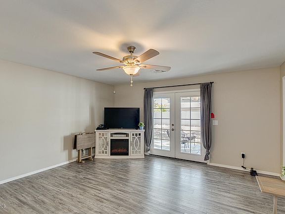 5th image of 1327 E 5th Ave