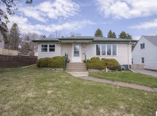 2409 W 26th St, Duluth, MN 55811