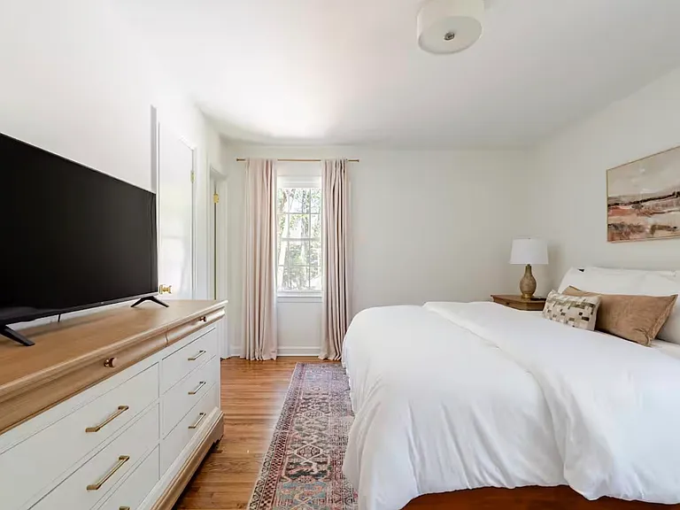 2901 Goneaway Rd — Photo 16
