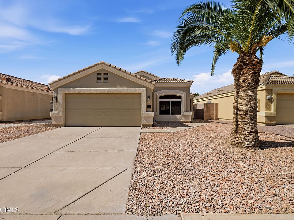1st image of 868 E LAREDO Street