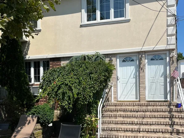 985 Rathbun Ave, Staten Island, NY 10309