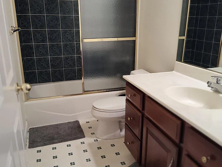 621 105th St — Photo 12