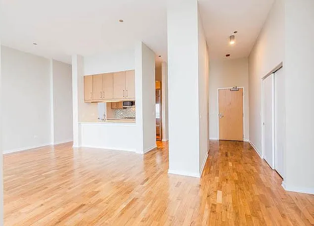 611 S Wells St — Photo 3