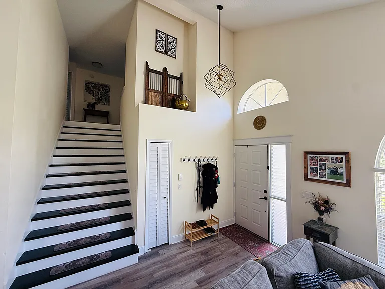 1047 Brielle Ave — Photo 3