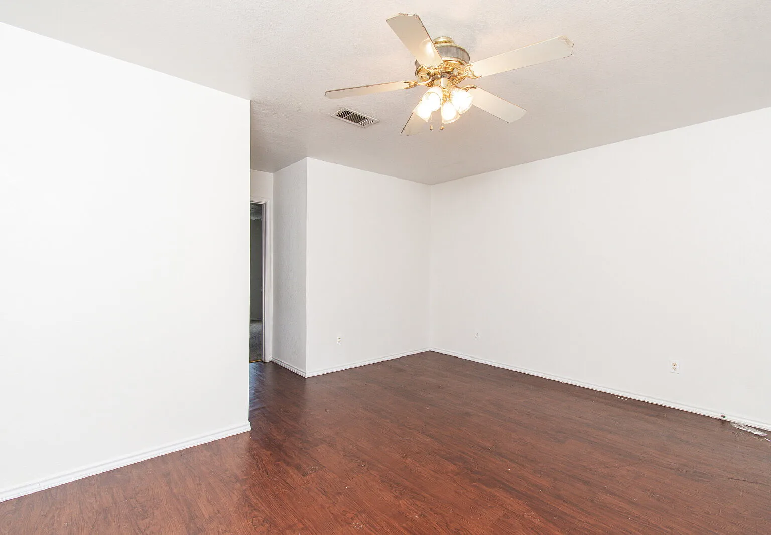 2 bed, 1.0 bath, 795 sqft, $650 — Photo 4