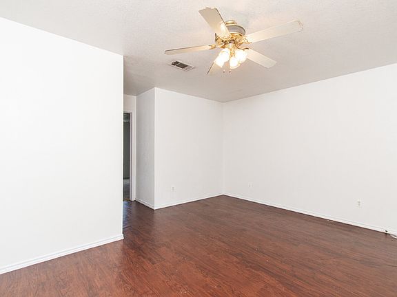 4th image of 1114 Horizon Dr APT C