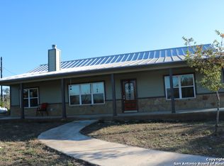 3286 County Road 2615, Rio Medina, TX 78066