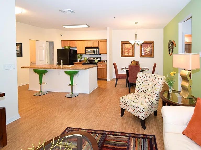 Capital Walk Apartments — Photo 34
