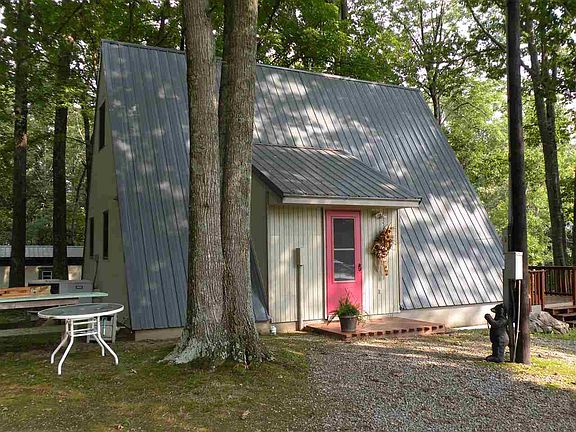 4th image of 306 Cherry Dr